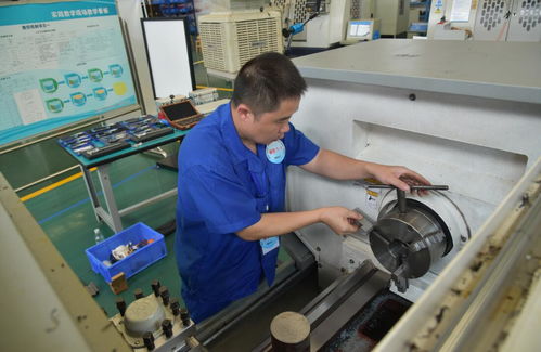 2021年“匠心杯”全國(guó)行業(yè)職業(yè)技能競(jìng)賽裝備維修技能大賽空軍修理工廠預(yù)選賽在我院成功舉辦，助推技術(shù)推廣服務(wù)新篇章